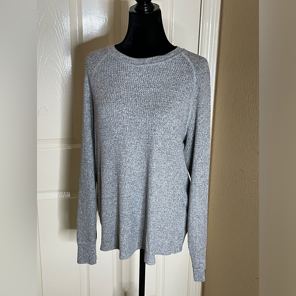 VELVET by Graham & Spencer Thin Sweater EUC/sz Medium Made In USA Retail 198.00